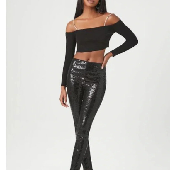 FOREVER 21 Black sequined pants - BNWT
Size large 
Shiny! - Picture 2 of 9